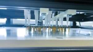 Der In Circuit Test, ICT Adaptierung mit einem Nadelbett.