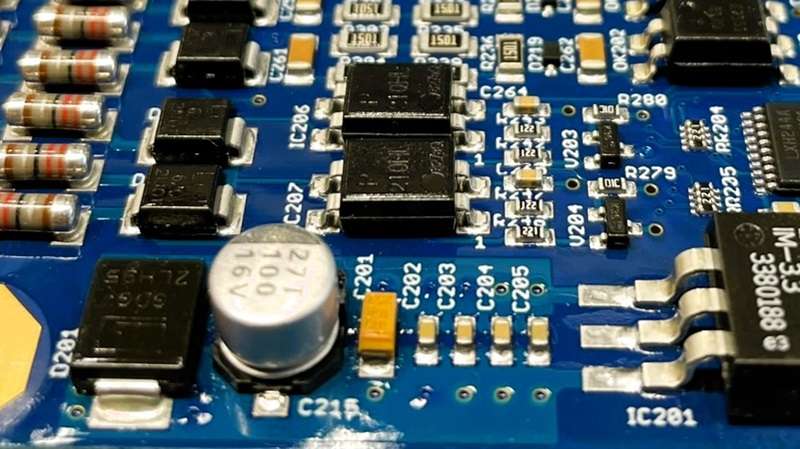 Surface-mounted device SMD