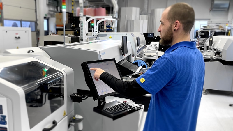 Automatische Bestückung von Leiterplatten